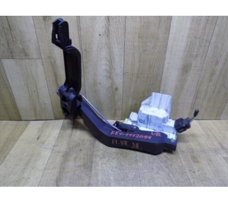 Замок передней правой двери, Ford Focus 1, XS41A21812CF