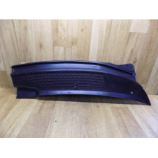 Накладка под лобовое стекло правая, Ford Mondeo 2, 93BGF02216AV
