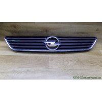 Решётка радиаторная Opel Astra G