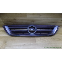 Решётка радиаторная Opel Vectra В 90505722