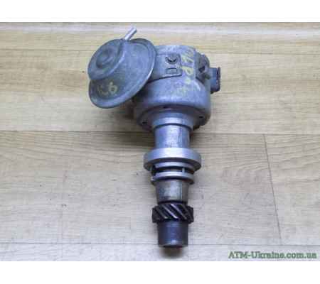 Трамблер Audi 100, (1982-1993), Bosch 0237008001, 035905205D, Z55