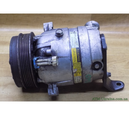 Компрессор кондиционера 1135307 Opel Omega B