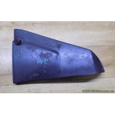 Накладка радиатора правая 90528858 Opel Omega B