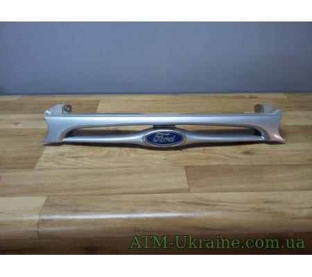 Решетка радиатора в цвет Ford Mondeo 1 № 93BG8A133 93BG8A133AEW