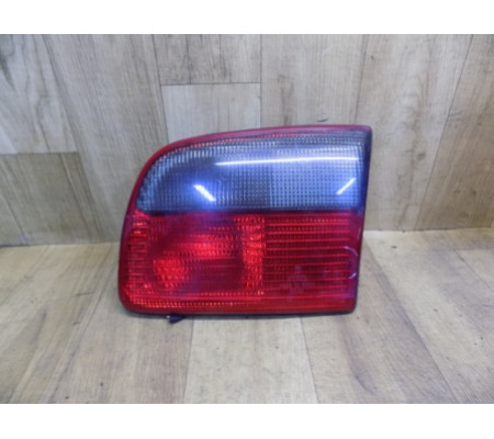 Фонарь правый в крышку багажника, седан, Opel Omega B, GM 45300