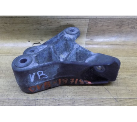 Кронштейн двигателя передний, Opel Vectra B, 90498427
