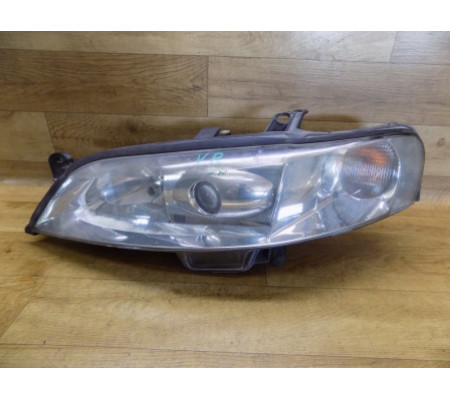 Фары со штатным ксеноном 0301179271и 0301179272 Opel Vectra B