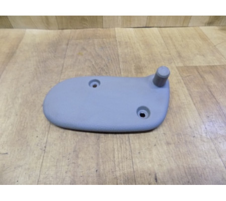 Крепление солнцезащитного козырька, правый, Renault Kangoo, 7700304711