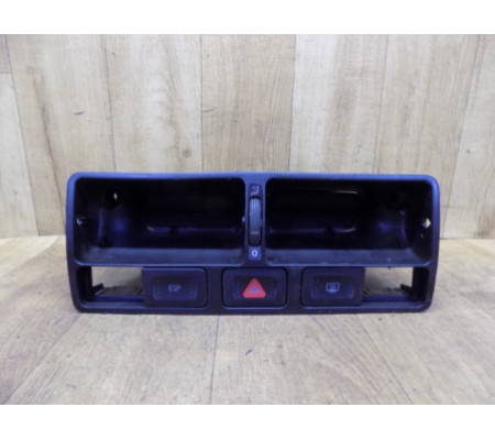 Центральная накладка под дефлекторы, Volkswagen Golf 4, 1J0819728C